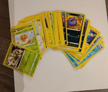 Lot de 70 cartes Pokémon officielles sans doubles