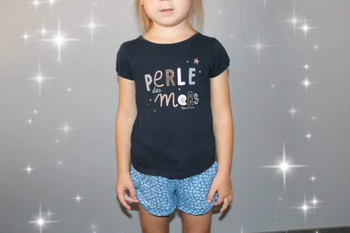 Magnifique ensemble short plus t-shirt taille 4 ans - photo numéro 2