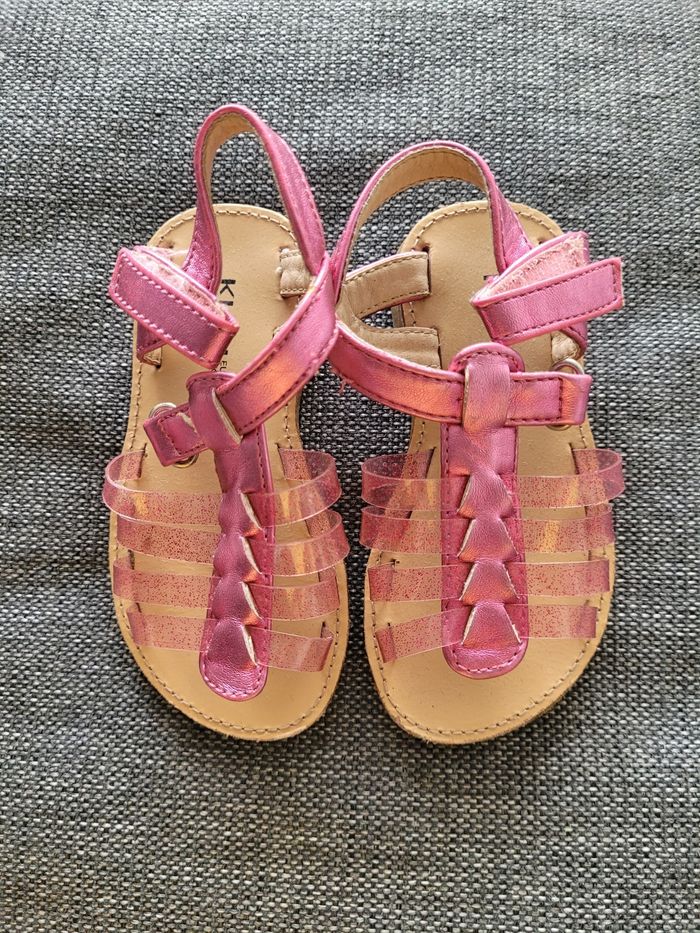 Sandales 22