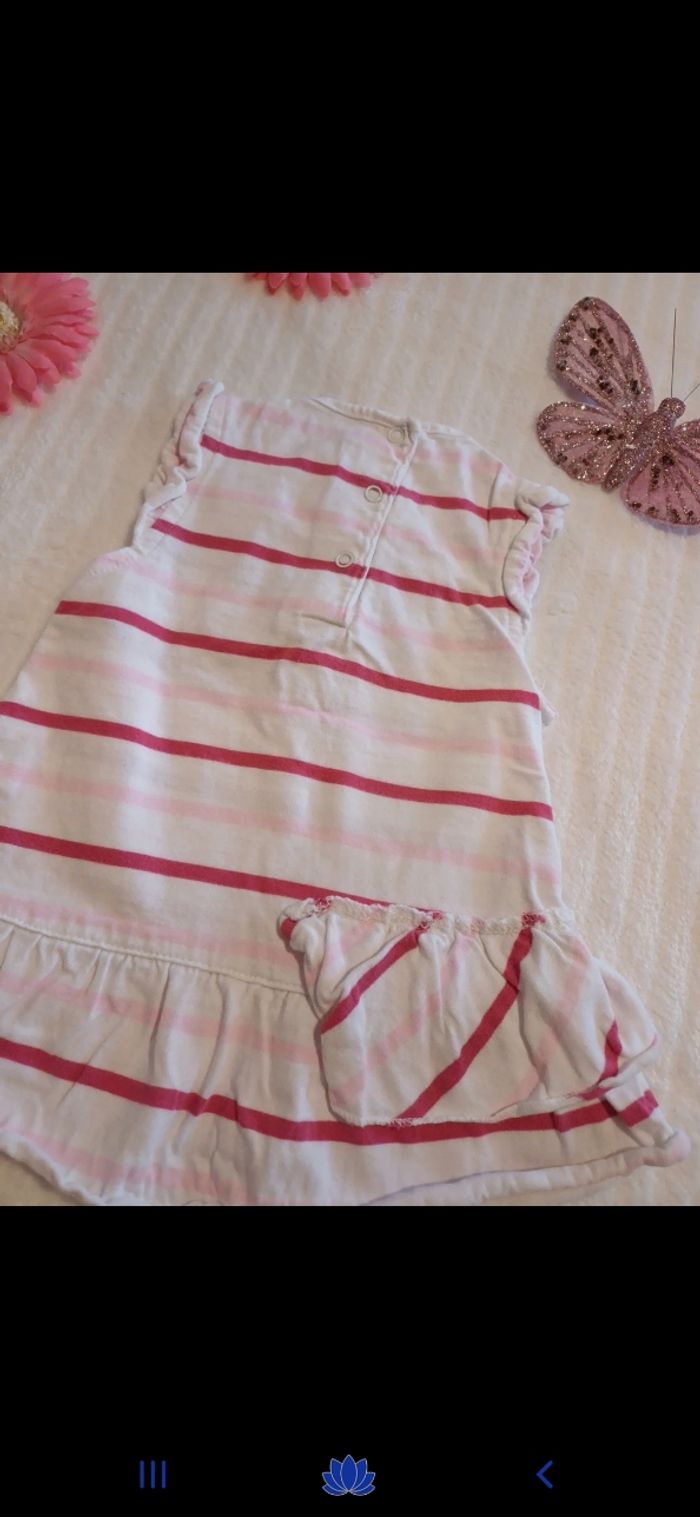 Robe bébé taille 6 mois - photo numéro 3