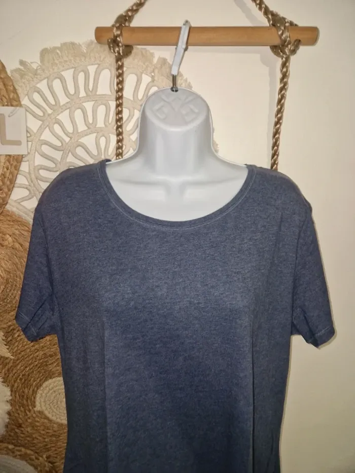 Tshirt 🚺 - photo numéro 2