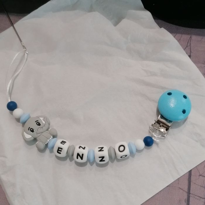 Attache tétine personnalisée - photo numéro 2