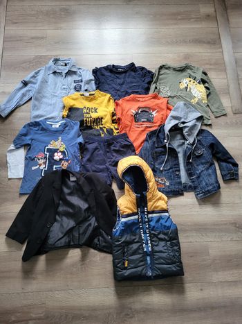 Lots de vêtements garçon, 5 ans