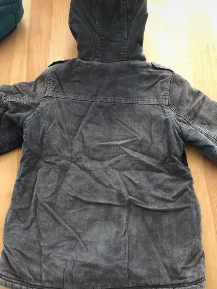 Manteau en velours 6 ans - photo numéro 2