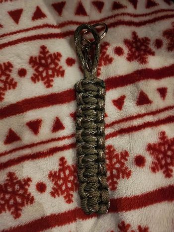 Porte clés en paracorde fait main