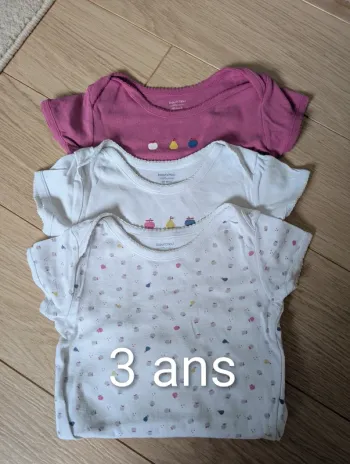 Lot de 3 bodies manches courtes 3 ans
