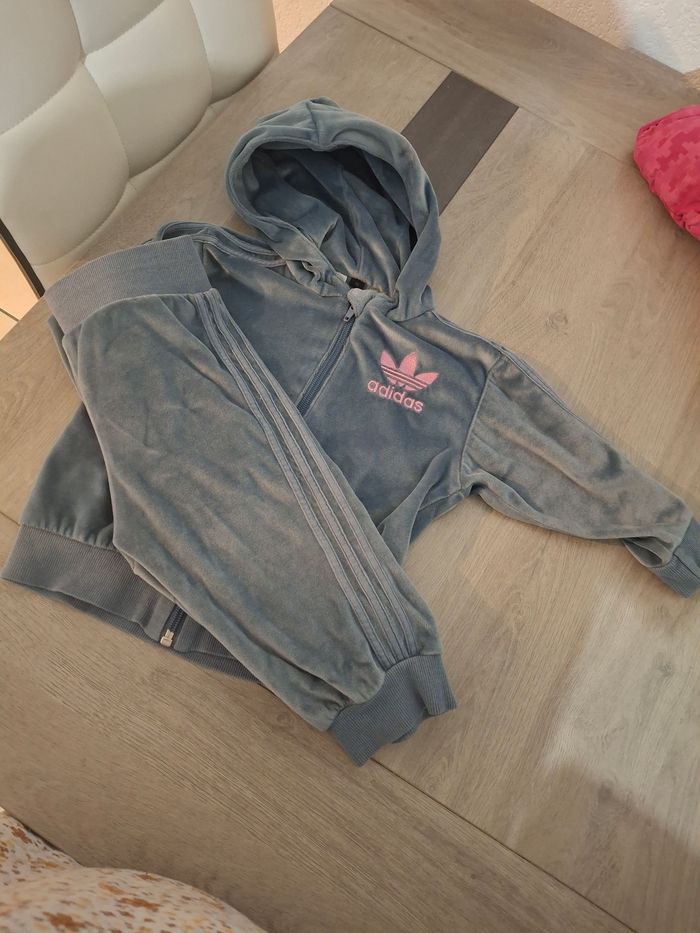 Ensemble survêtement