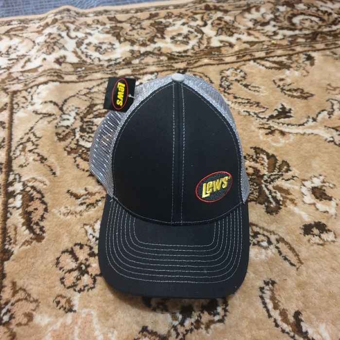 Lews “Toujours en mouvement”  “Mode On”  “Vibes Urbaines”  “Original Everyday”