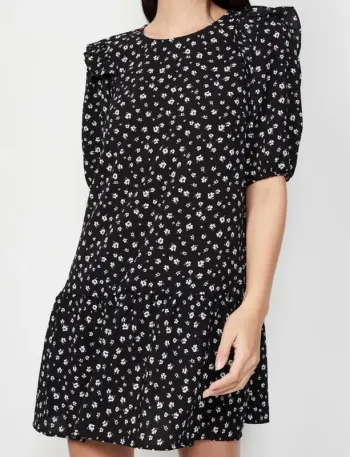 Robe noir blanc fleurs été H&M