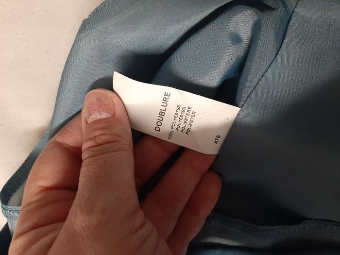 Robe en laine cacharel taille 4 ans. - photo numéro 5