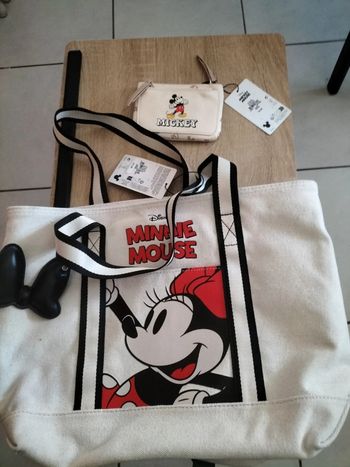 Lot Minnie