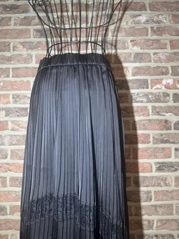 Jupe longue plissée noire Freeman T. Porter Taille S / 36