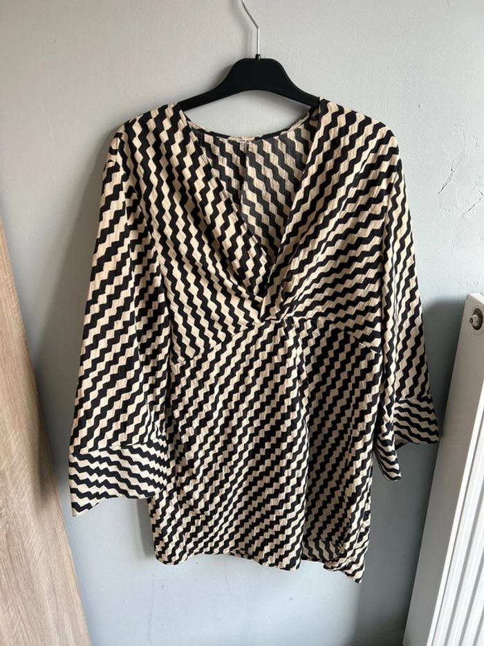 Robe col V