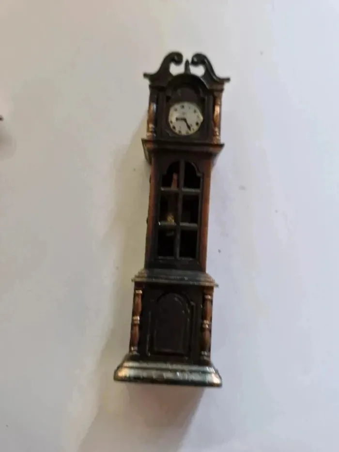 Taille crayon métal grande horloge - photo numéro 2