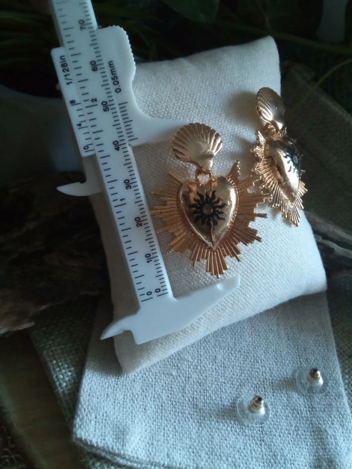 Boucles d'oreilles bohèmes cœurs soleils noirs - photo numéro 2