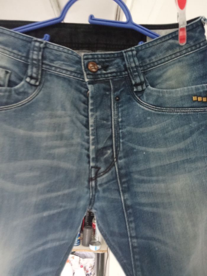 Jean Diesel taille 40 - photo numéro 4