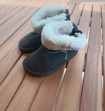 Chaussures fourrées pointure 22 h&m
