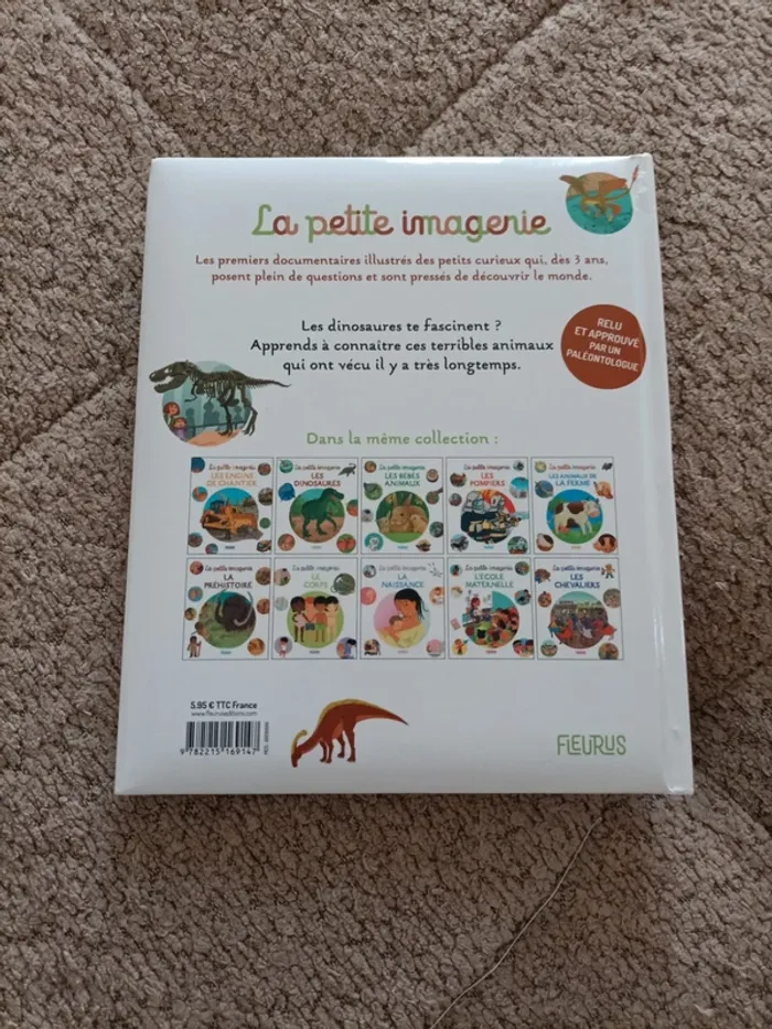 Livre La petite imagerie Les dinausores - photo numéro 2