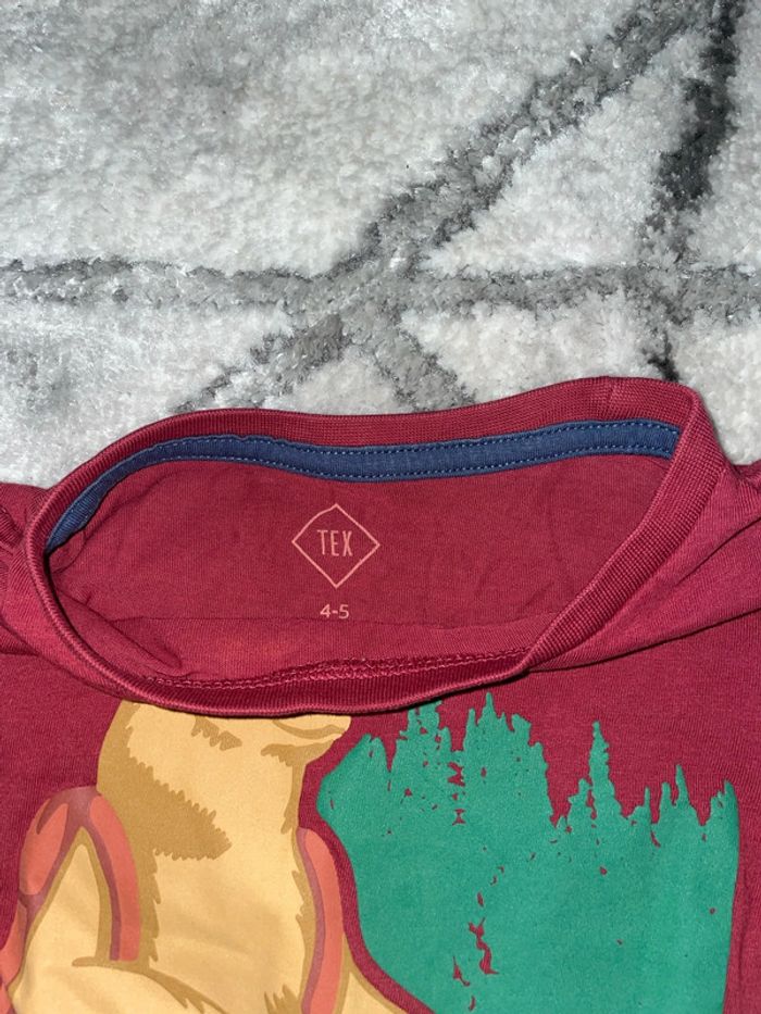 T-shirt à manches longues de couleur bordeaux - photo numéro 2