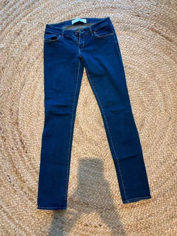 Jean Abercombrie & fitch - 26 33