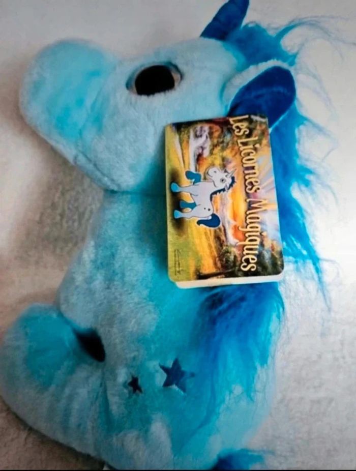 Peluche "Les Licornes Magiques" neuve - photo numéro 2