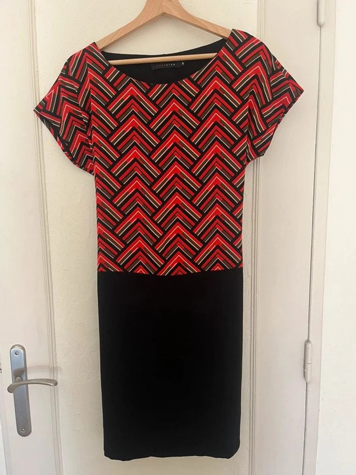 🎯 Robe LolaLiza – Taille 38 – Graphique & Élégante 🎯
