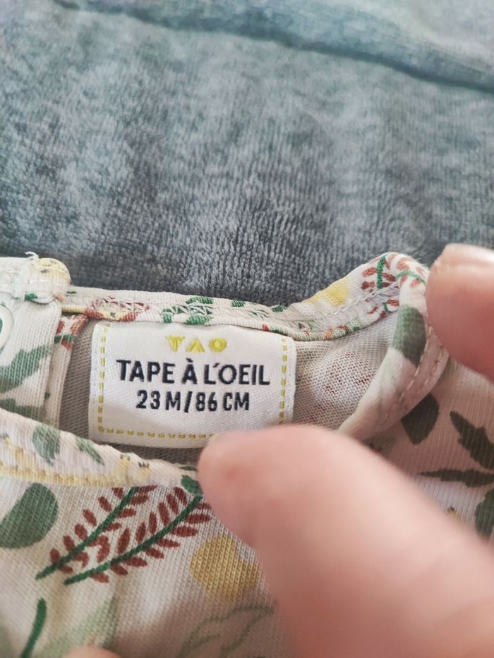 Combinaison tape à l'oeil taille 23 mois - photo numéro 3