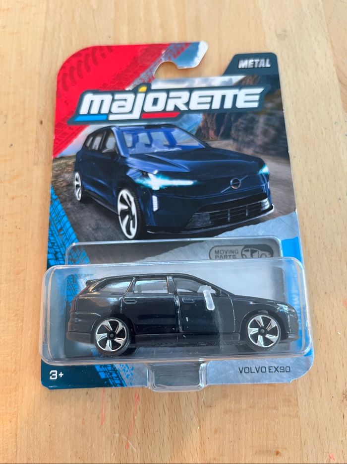 Miniature Majorette Volvo EX-90