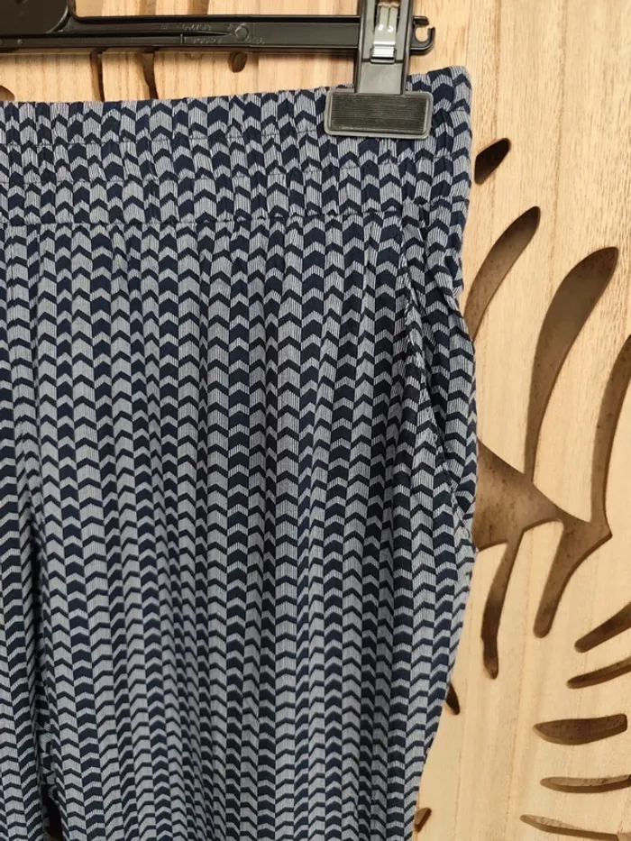 Pantalon fluide imprimé T 42 Divided H&M - photo numéro 7