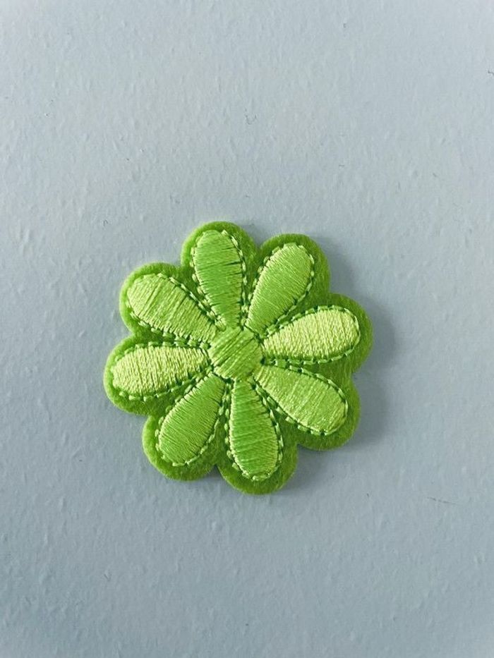 Écusson Thermocollant fleur neuf