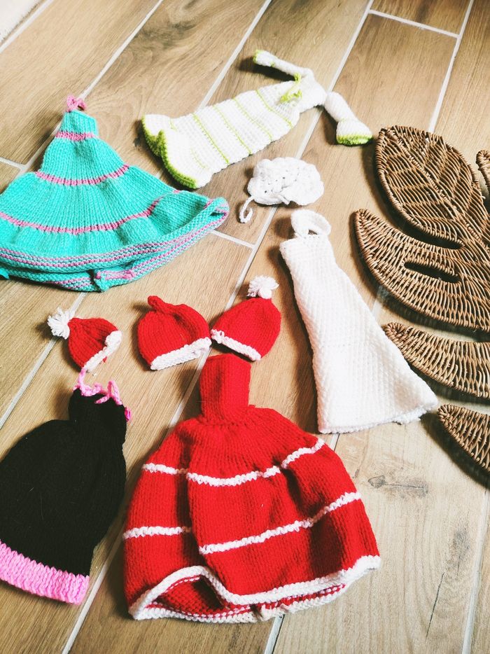 💕Lot de 6 Tenues robes pour barbie en laine vintage (MMS) - photo numéro 3