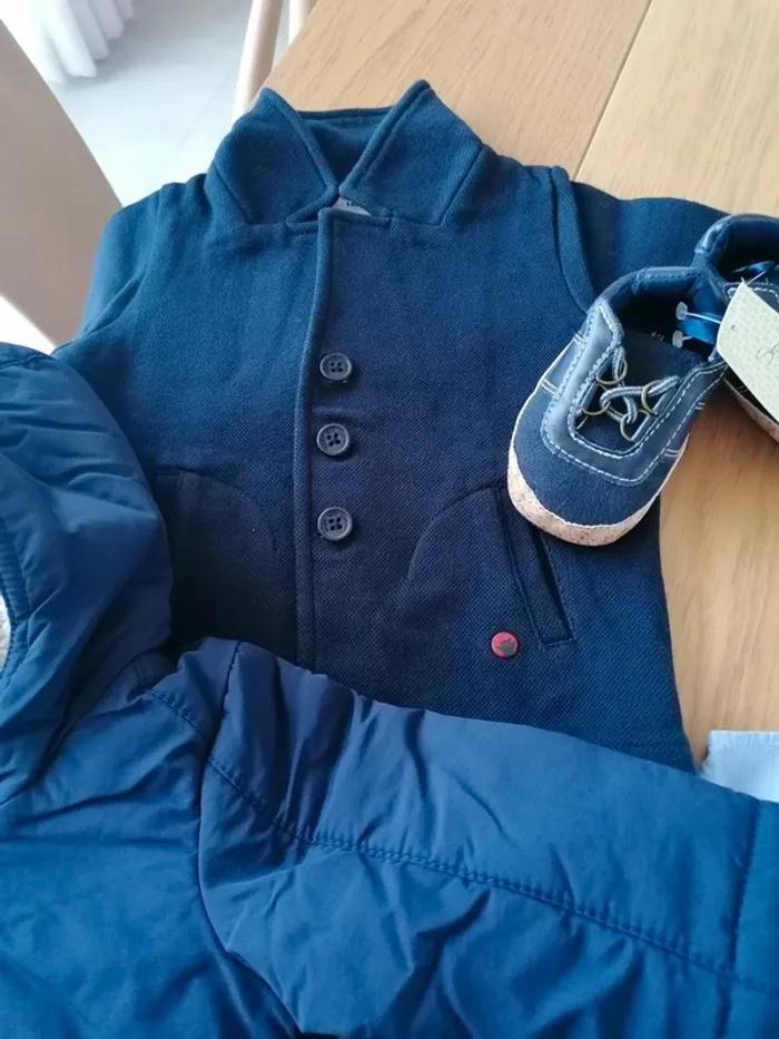 Lot de vêtements garçon 6 mois - photo numéro 2