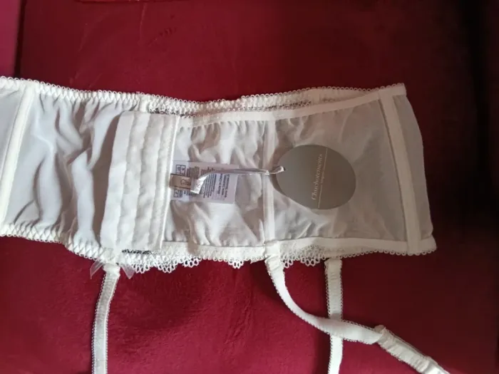 Porte jarretelle Chuchotements - photo numéro 5