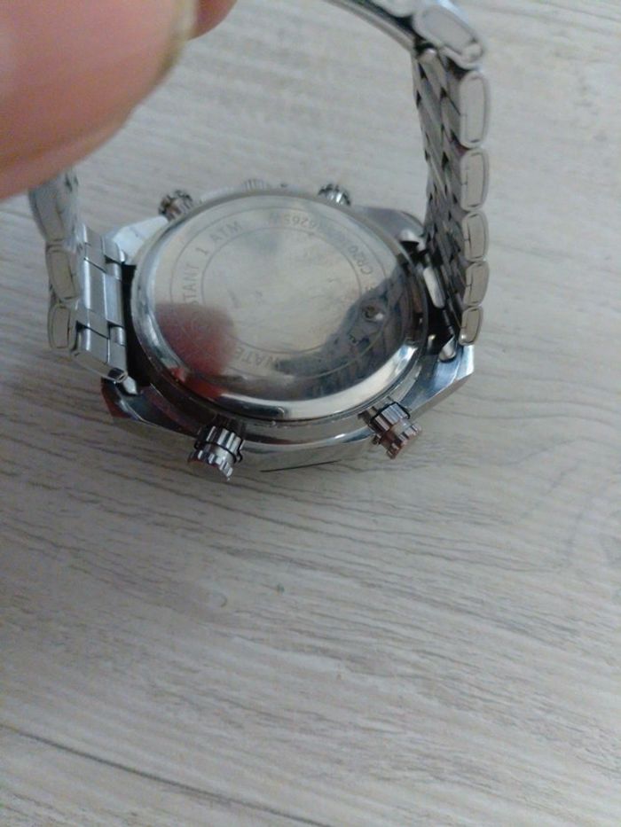 Montre quartz tachymèter - photo numéro 2