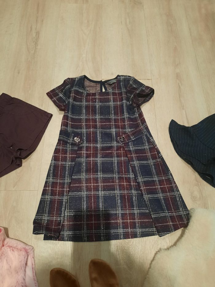 Lot de robes et jupes et gilets 3 ans neufs et tbe - photo numéro 9