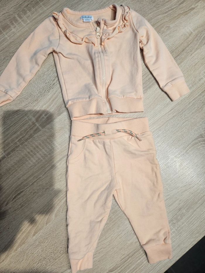 Ensemble bb 6 mois - photo numéro 1