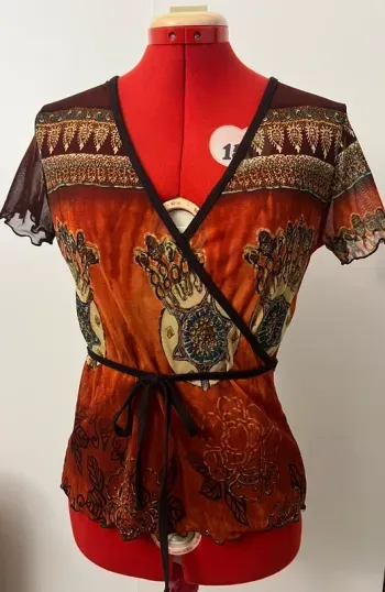 Blouse manches courtes cache-coeur imprimée orange
