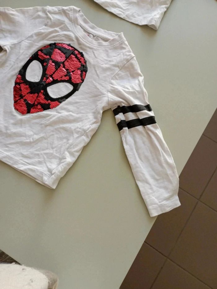 Lot de 2 tee shirt manche longue spiderman 2 ans paillettes - photo numéro 3