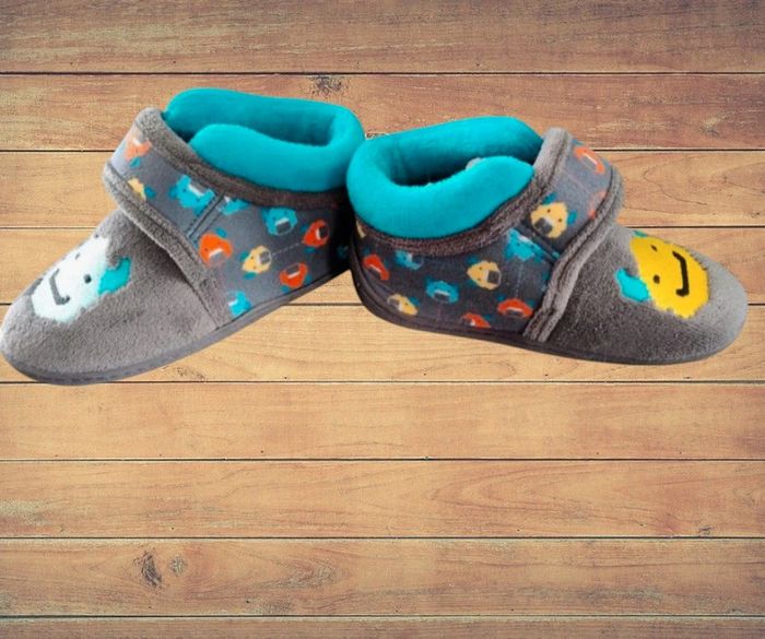 Chaussons enfant taille 27 🧸 - photo numéro 2