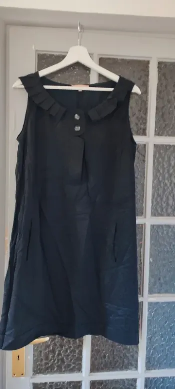 Robe noire Sandro taille 2