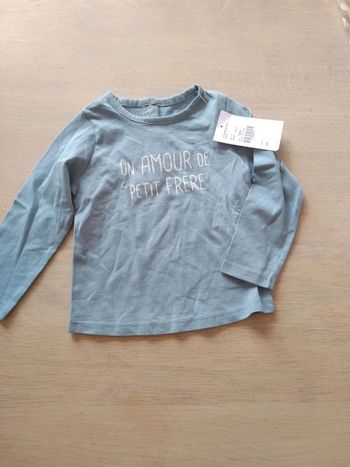 Tee-shirt bleu ciel 18 mois