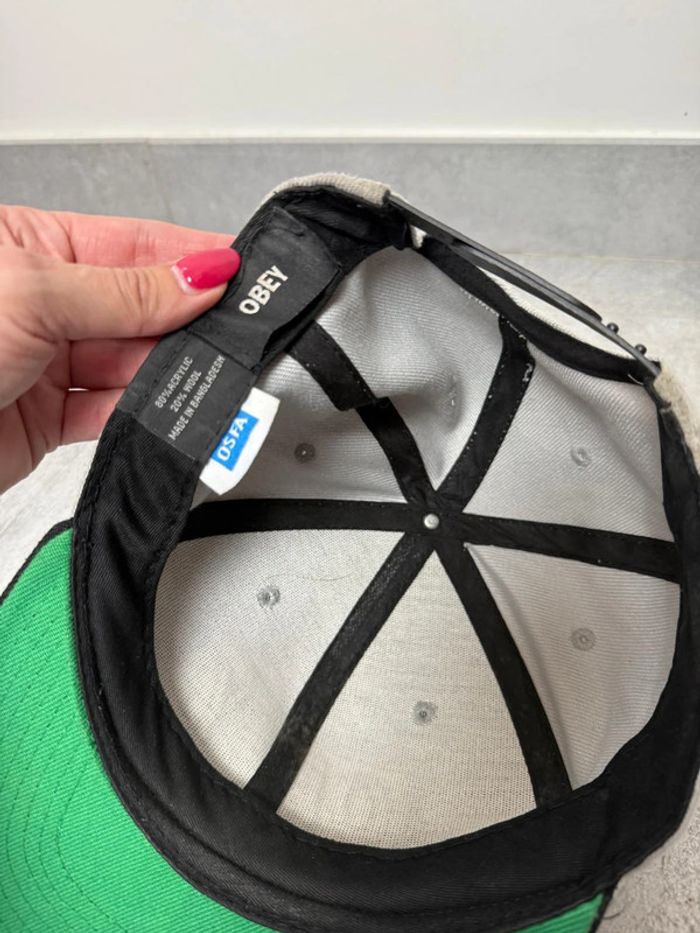 Casquette Obey grise et verte super état - photo numéro 4