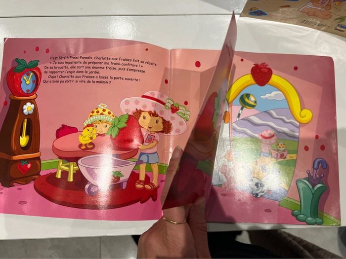 Lot de 2 livres charlotte aux fraises - photo numéro 2