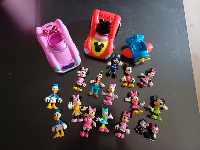 Lot jouets et figurines disney minnie mickey