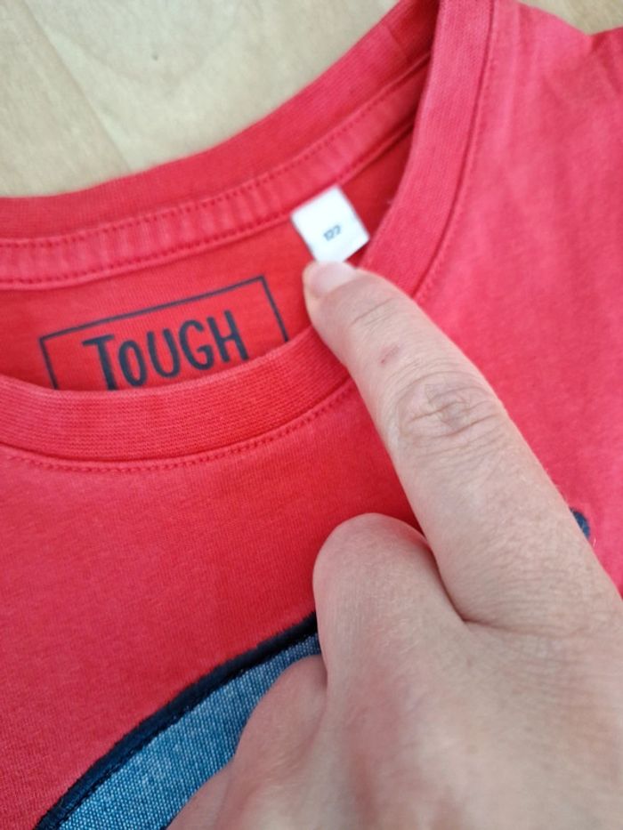 T-shirt taille 7 ans - photo numéro 3