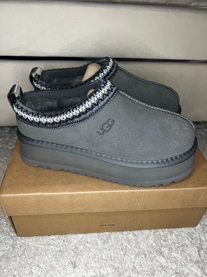 Ugg tazz gris