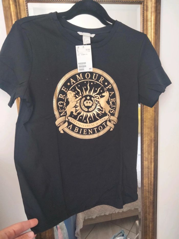 Tee shirt neuf taille s H&M - photo numéro 2
