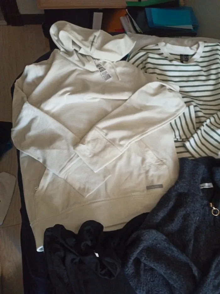 Lot de 11 vêtements femme taille M (lot 12) - photo numéro 18
