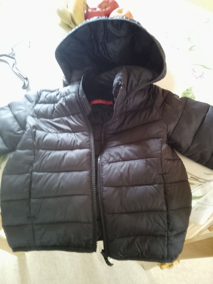 Vends doudoune noire en 4ans. - photo numéro 4
