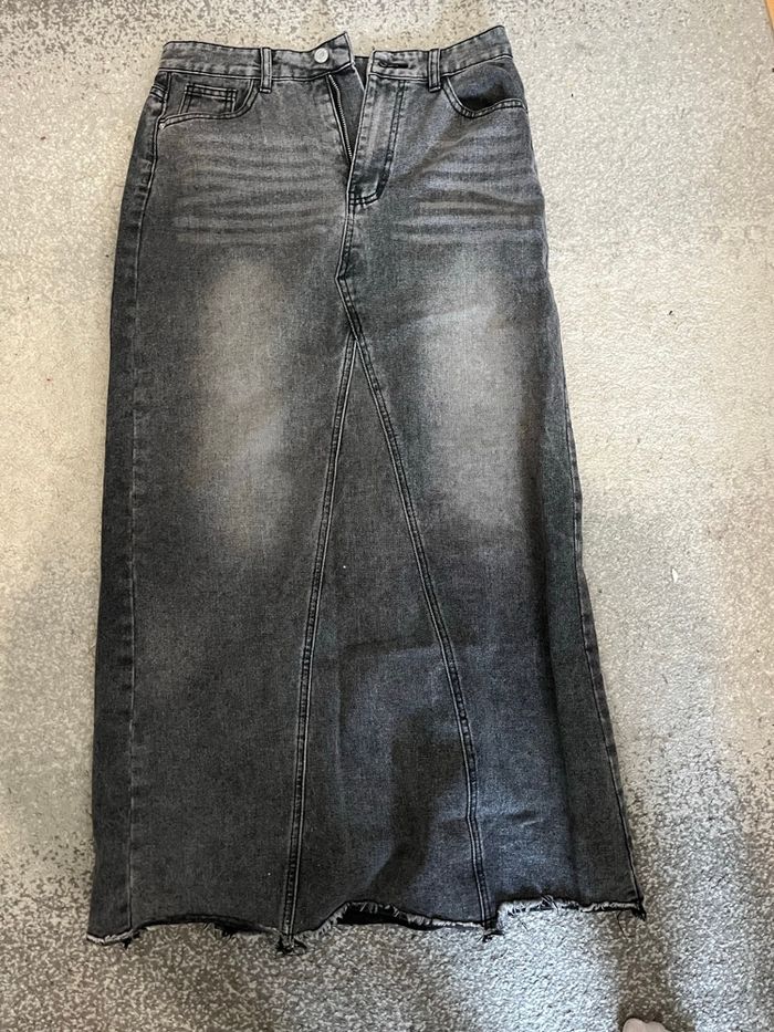 Jupe en jean grise - photo numéro 3